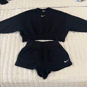 Nike Black Athletic Set